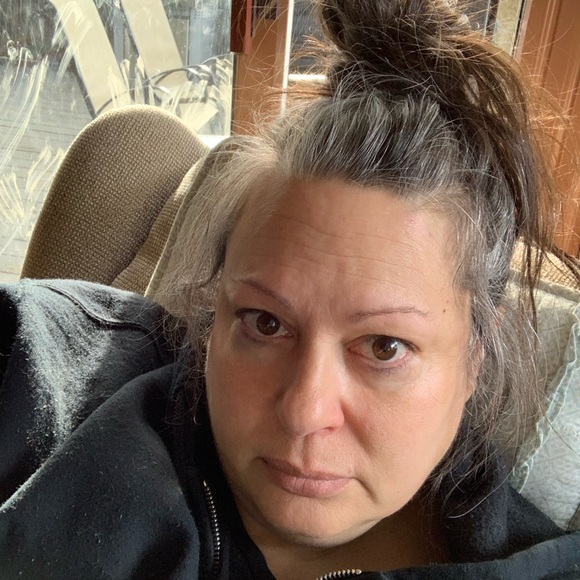 Meet your Posher, Christine - Picture 2 of 7